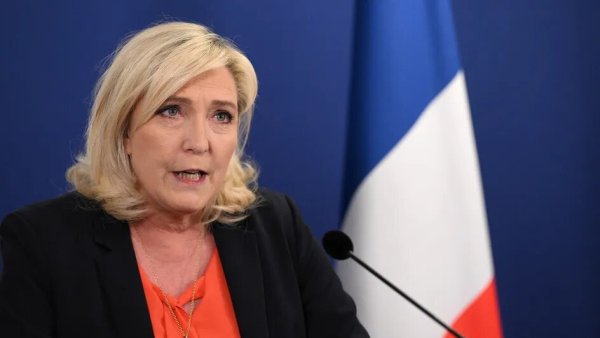 2e tour. Marine Le Pen surfe sur la haine anti-Macron pour vendre son projet libéral et raciste