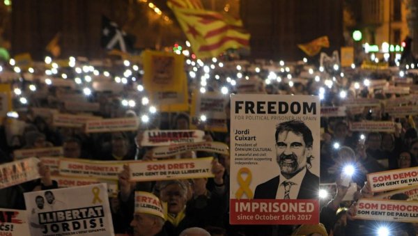  Etat espagnol : début du procès politique contre les dirigeants indépendantistes catalans