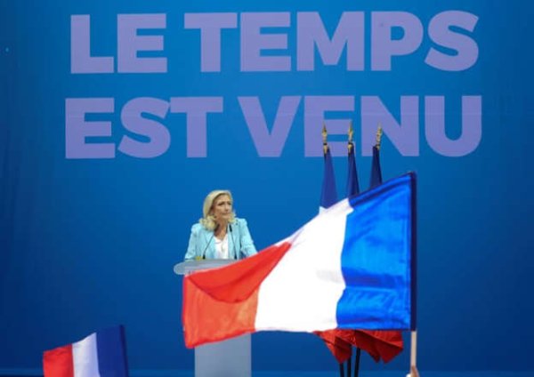 Cadeaux au patronat, racisme et démagogie pour élargir sa base sociale : Le Pen lance sa campagne