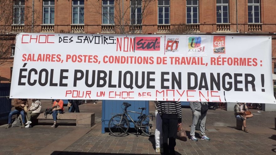 « Pas de retrait, pas de rentrée » : à Toulouse, les grévistes de l'éducation suivent la voie du 93
